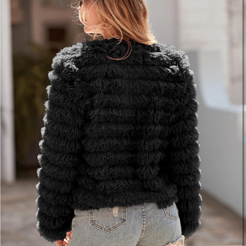 Black Women's Faux Fur Jacket Women's Solid Color Shaggy Faux Fur Coat Jacket - Picture 4 of 6